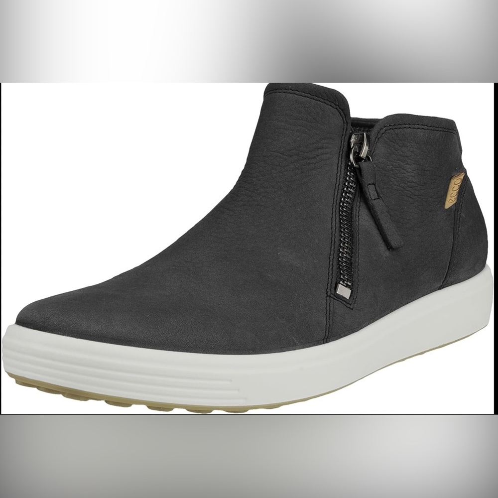 Ecco Soft 7 Low Bootie